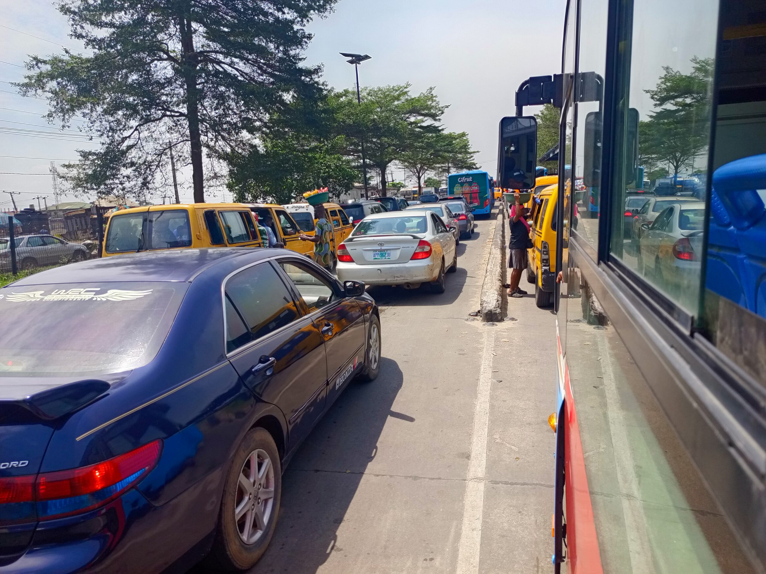 Traffic Woes for Lagos BRT Passengers as Cars Block Bus Lanes